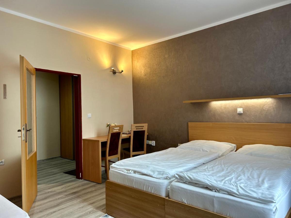 Hotel Rohac Trstena Ngoại thất bức ảnh