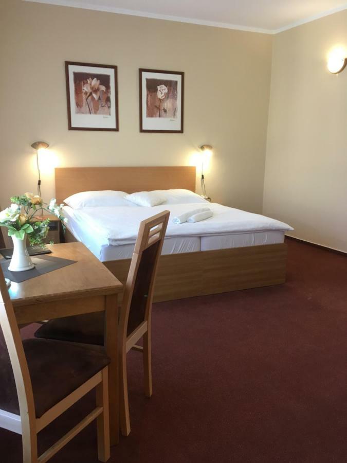 Hotel Rohac Trstena Ngoại thất bức ảnh